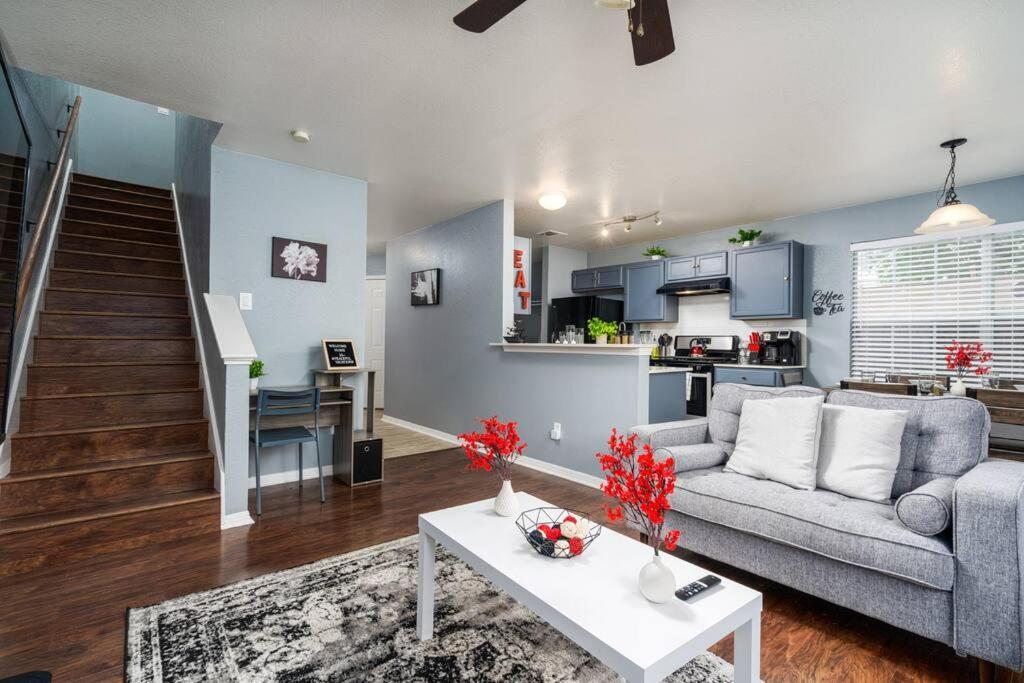 Elegant/4Miles To Downtown/Gameroom & Firepit Austin Exteriör bild