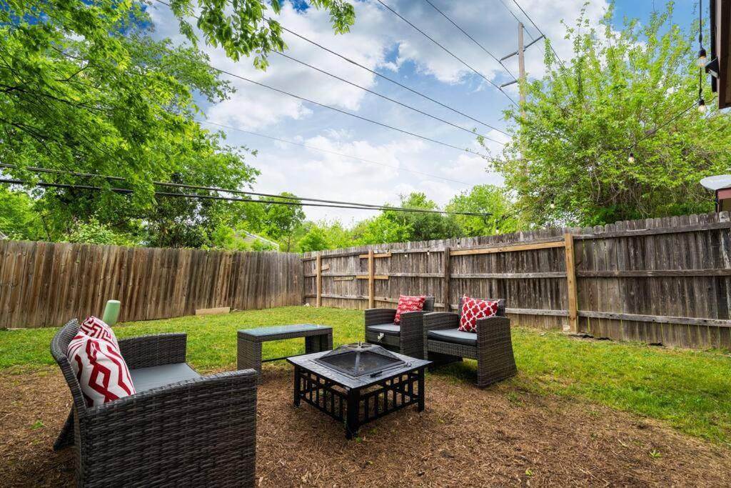 Elegant/4Miles To Downtown/Gameroom & Firepit Austin Exteriör bild